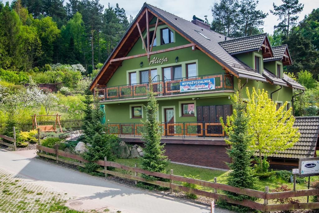 Osada Koszalkowo Wiezyca Acomodação com café da manhã Szymbark  Exterior foto